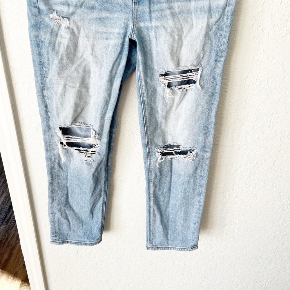 American Eagle Jeans Women's 8 AE Stretch Ripped Mom Straight Leg Jean - Picture 3 of 9
